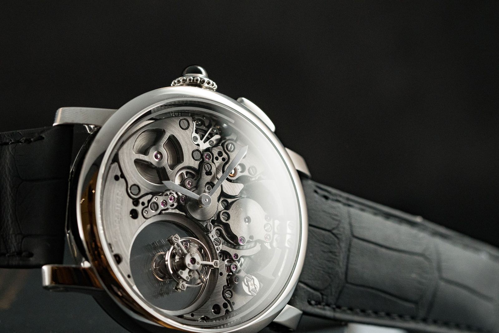 Đồng hồ Cartier Double Tourbillon Mysterious