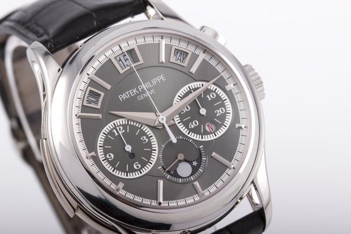 Chiếc đồng hồ Patek Philippe 5208P triệu USD của tổng thống Putin sẽ được đem ra đấu giá
