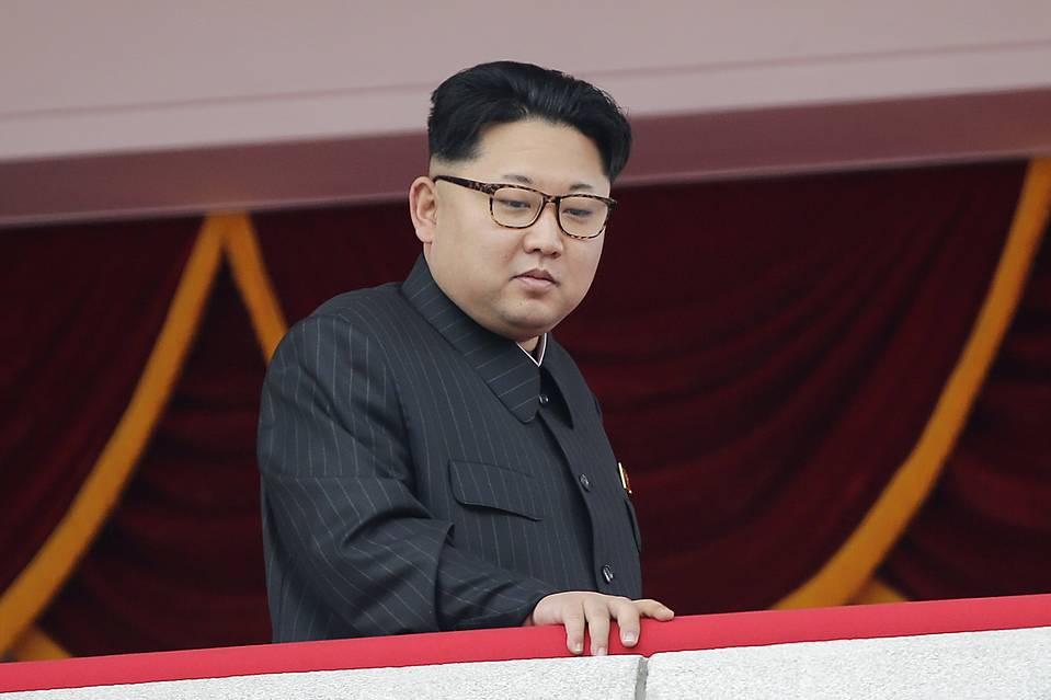 Hàng trăm quan chức Triều Tiên được chủ tịch Kim Jong-un tặng đồng hồ Thụy Sỹ