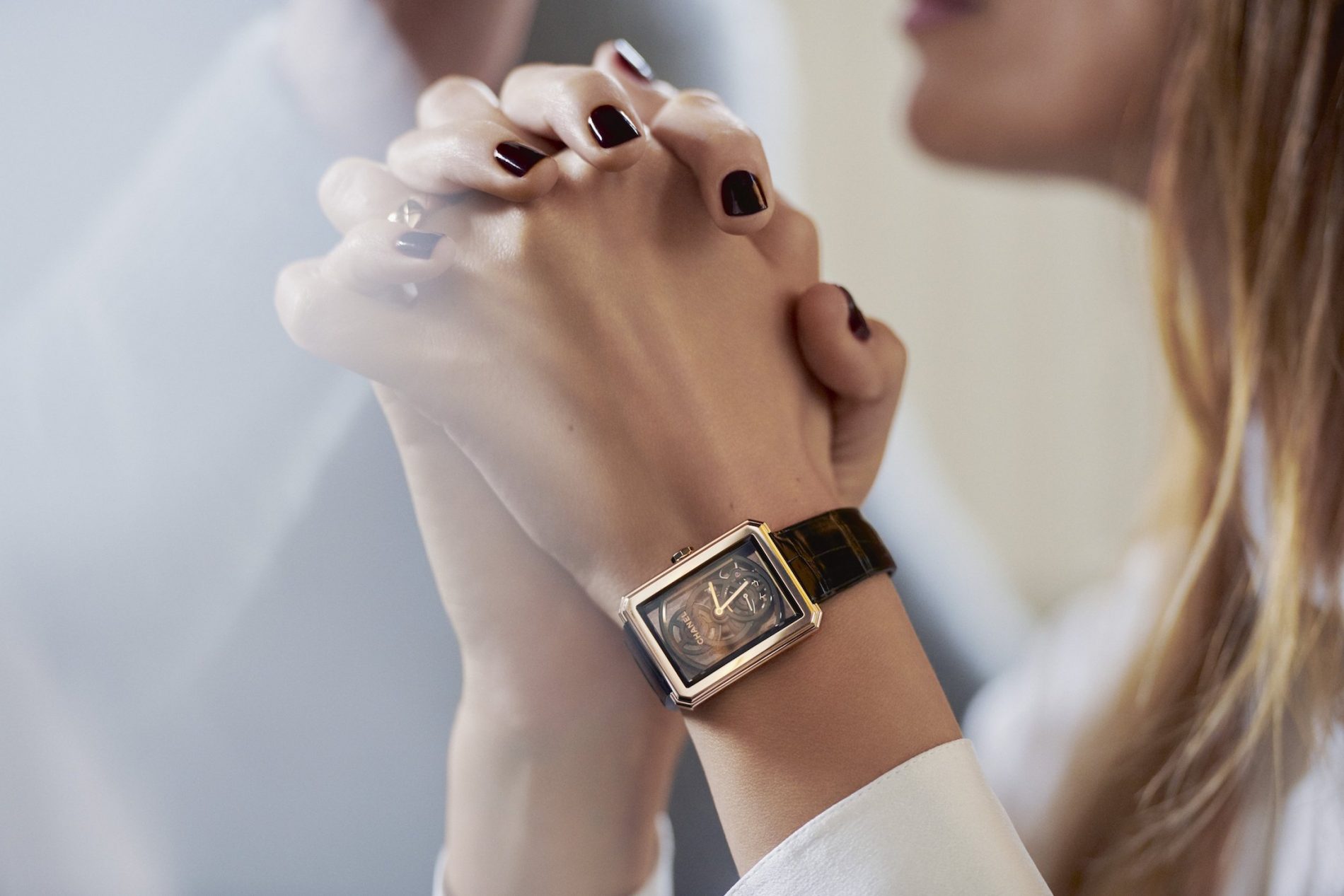 Chanel tạo sự thích thú với đồng hồ mới Boyfriend Skeleton 2018