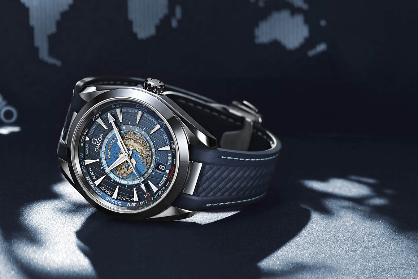 Seamaster Aqua Terra 150M là một trong những mẫu đồng hồ được ưa chuộng nhất của Omega. Hình ảnh này sẽ khiến bạn yêu thích Seamaster Aqua Terra 150M bởi sự tinh tế và độc đáo của nó. Hãy cùng chiêm ngưỡng những chiếc Seamaster Aqua Terra 150M đẳng cấp qua hình ảnh này.