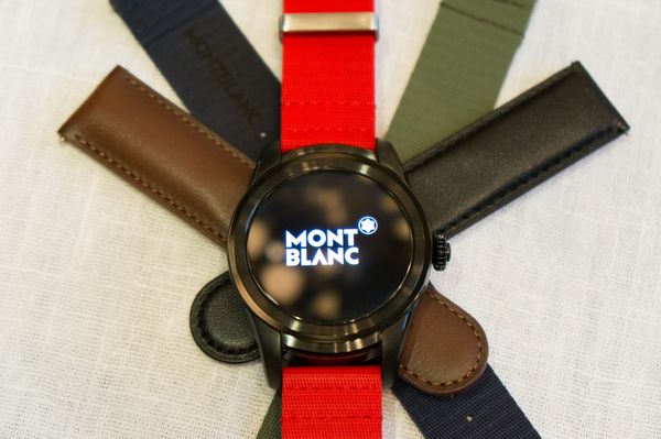 Không thua kém Tag Heuer, Montblanc cũng trình làng đồng hồ thông minh chạy Android Wear 2.0, chip Snapdragon, màn hình AMOLED