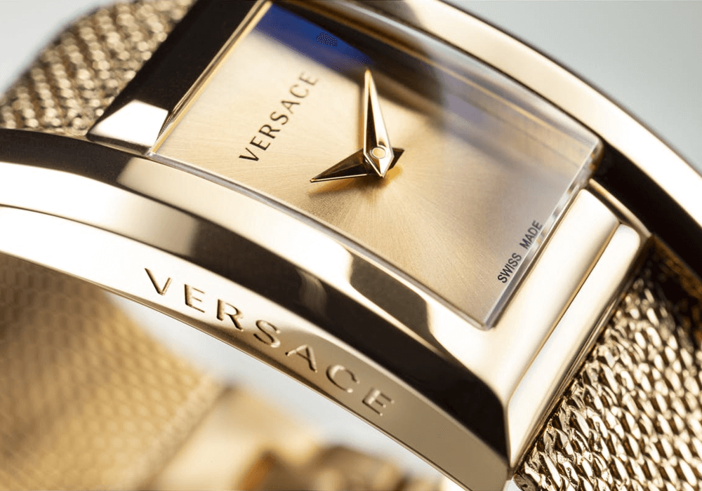 BST-đồng-hồ-Versace-Greca