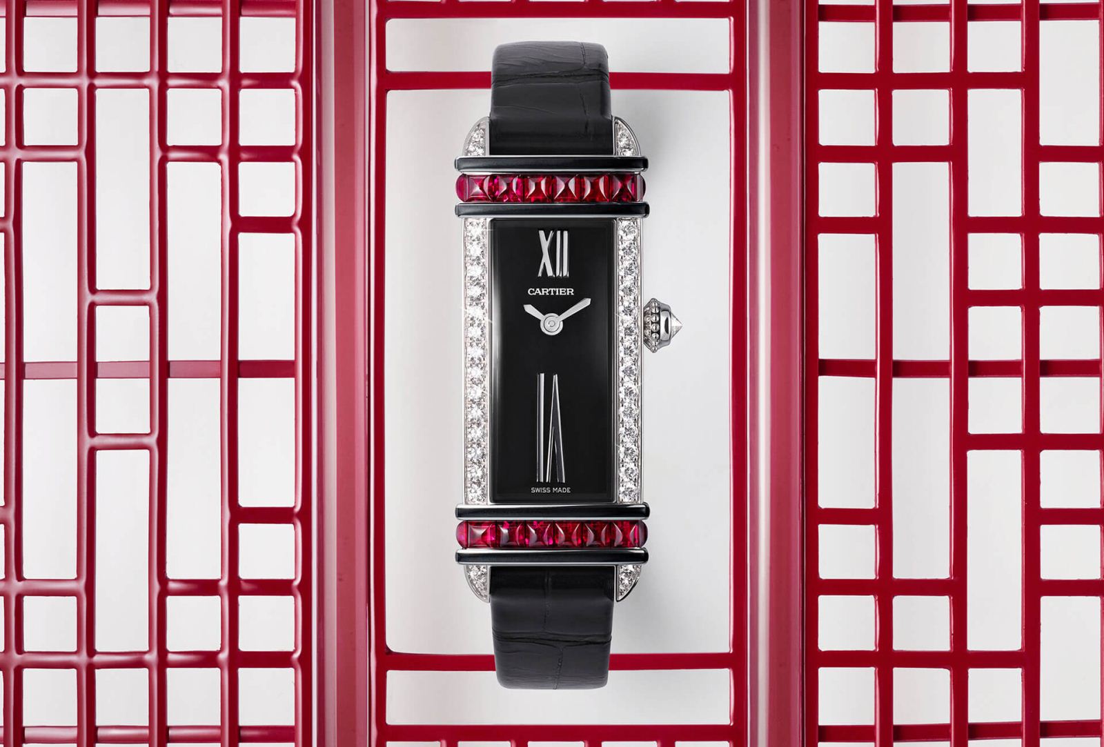 dong ho Cartier-Libre-Montre-Tank-Chinoise-Red