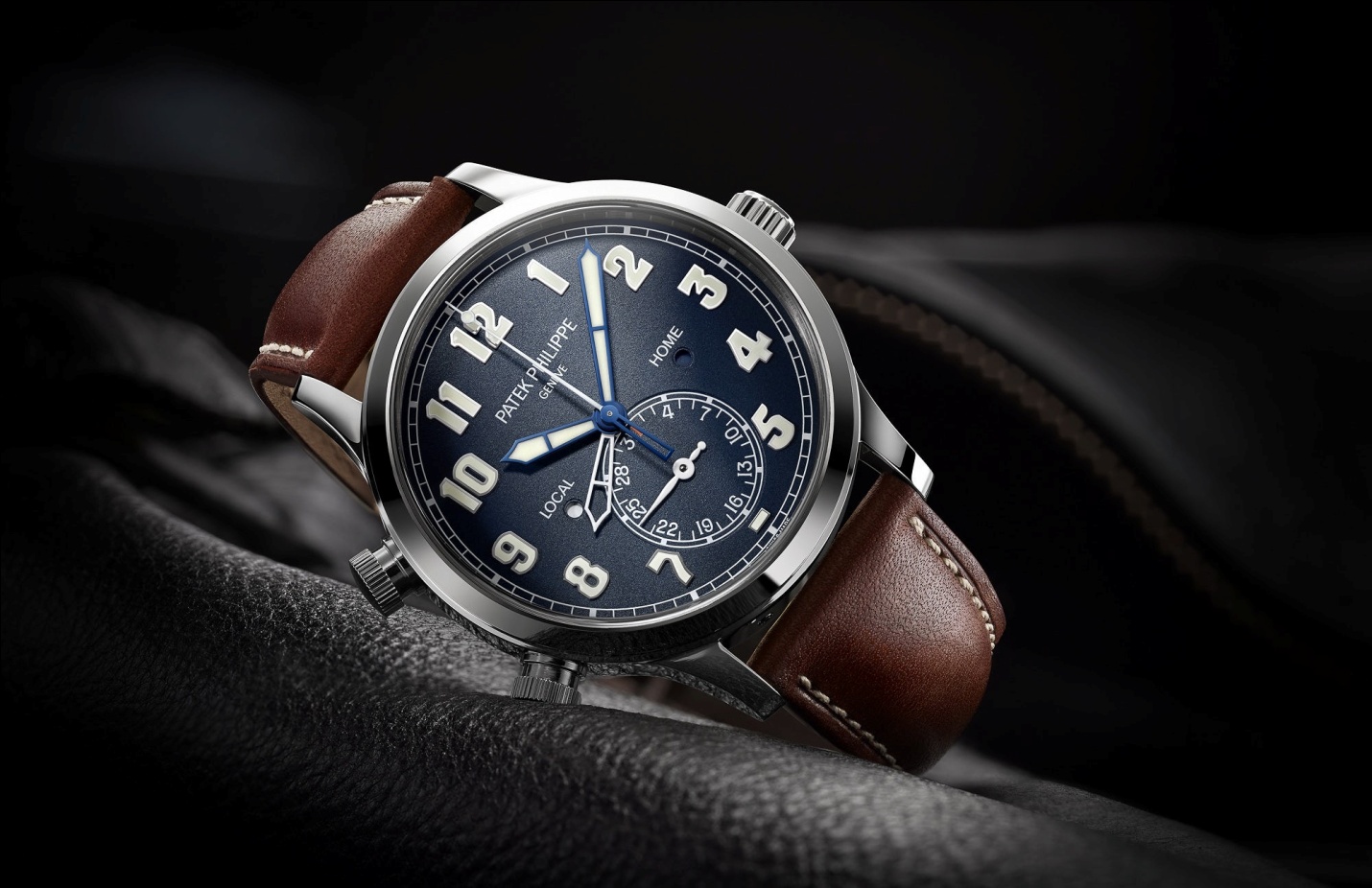 Đồng hồ Patek Philippe Calatrava Pilot Travel Time