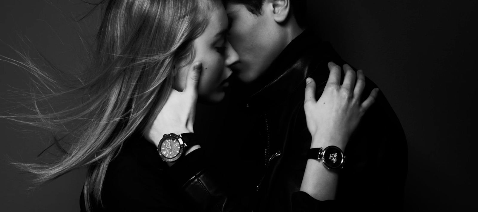 đồng hồ Versace