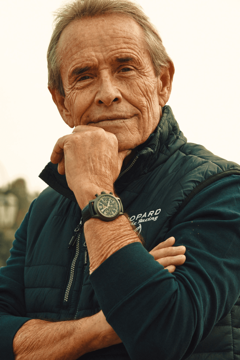 Nhà vô địch Jacky Ickx với chiếc đồng hồ chronograph Mille Miglia 2020 Race Edition mới