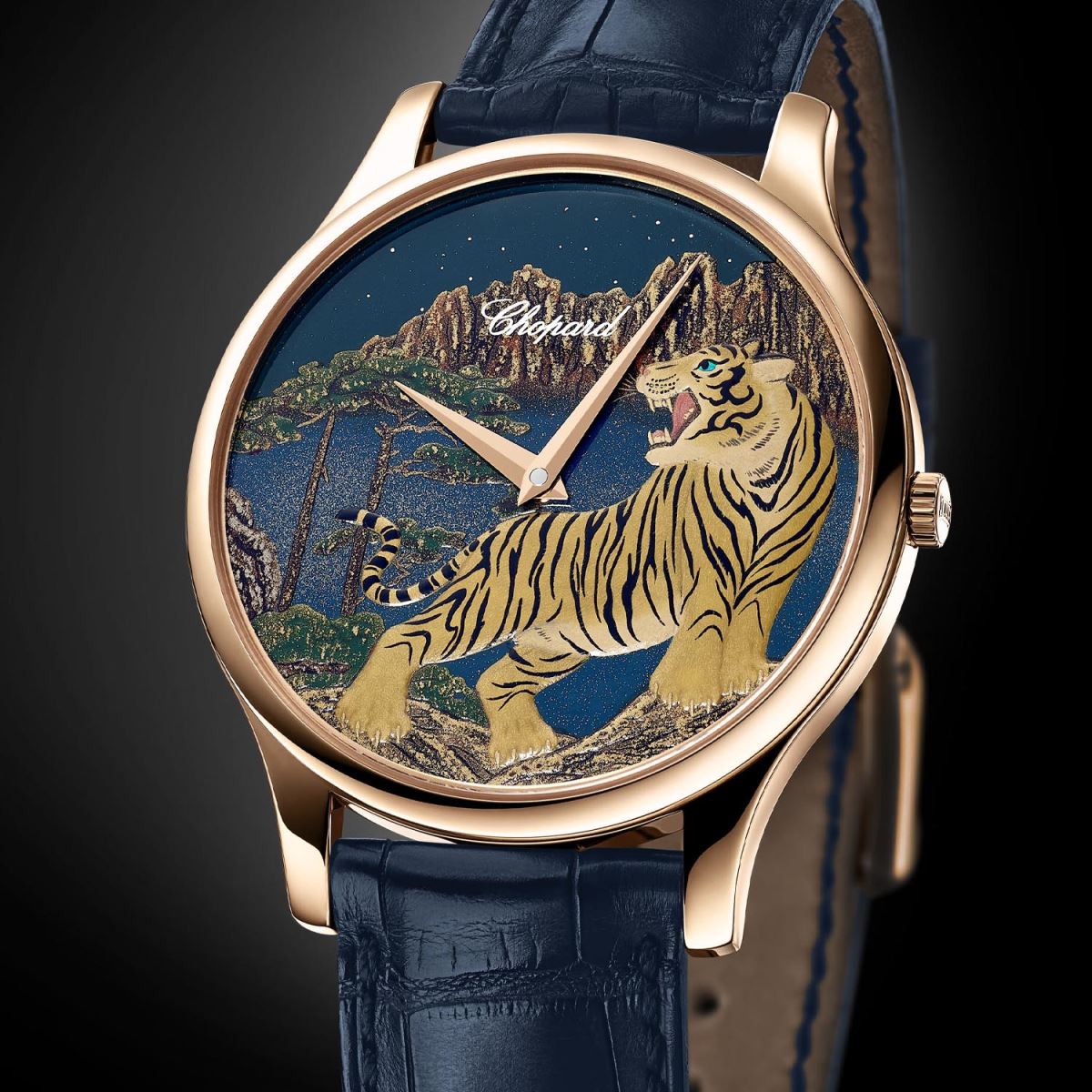 đồng hồ mặt số hình con hổ chopard 