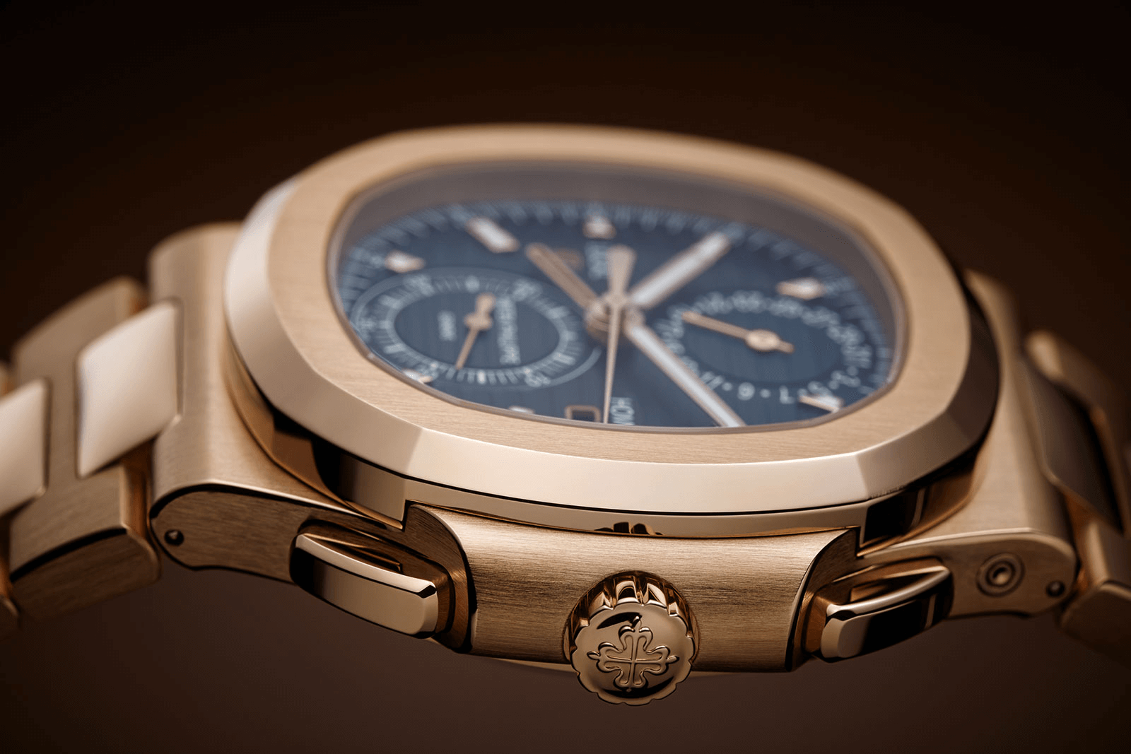 đồng hồ vàng nguyên khối patek philippe nautilus chronograph 2021