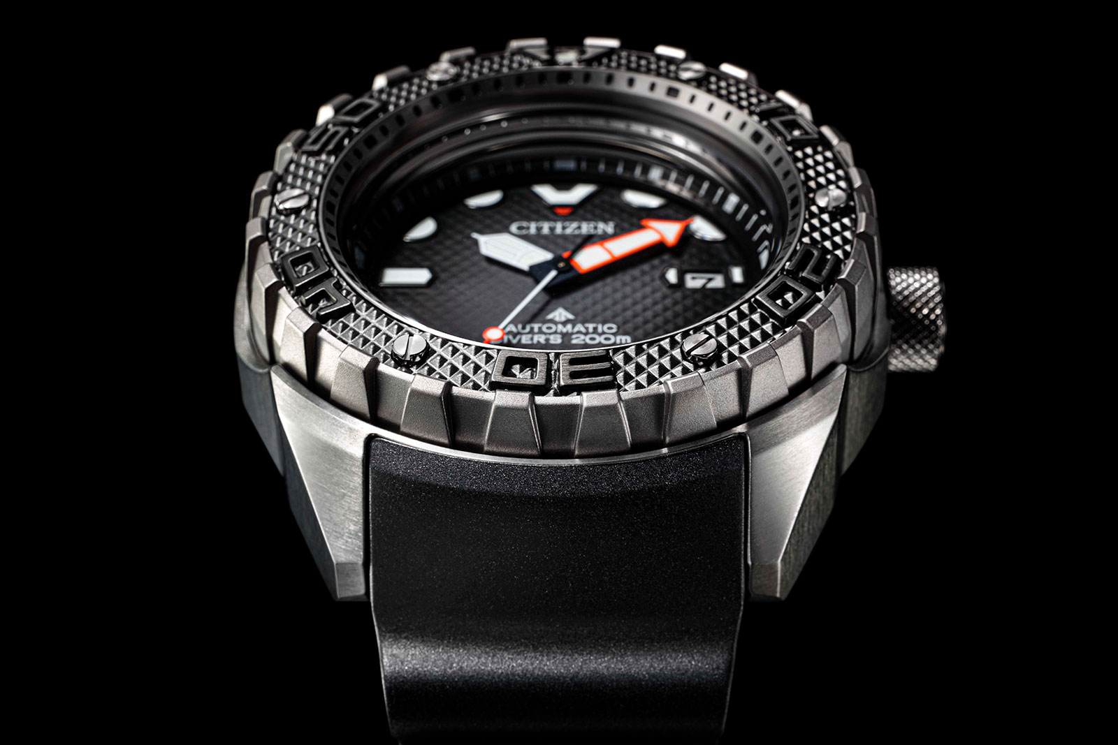 Citizen giới thiệu siêu phẩm Promaster Mechanical Diver 200m