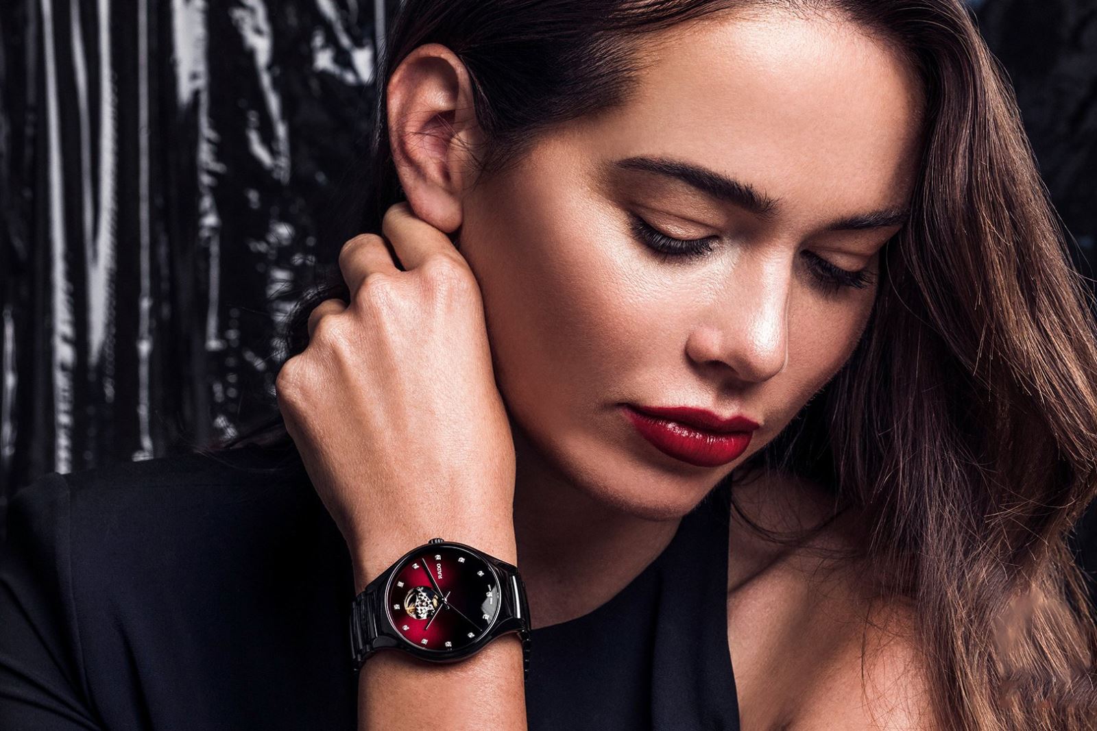 các mẫu đồng hồ màu đỏ Rado ra mắt đầu năm 2022
