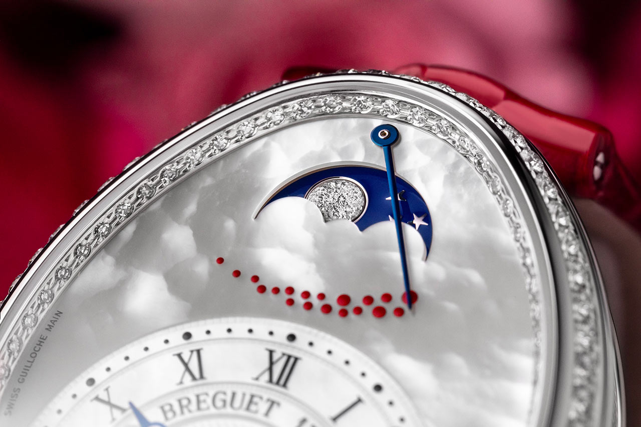 đồng hồ nữ sang trọng Breguet Reine de Naples 8905 năm 2022