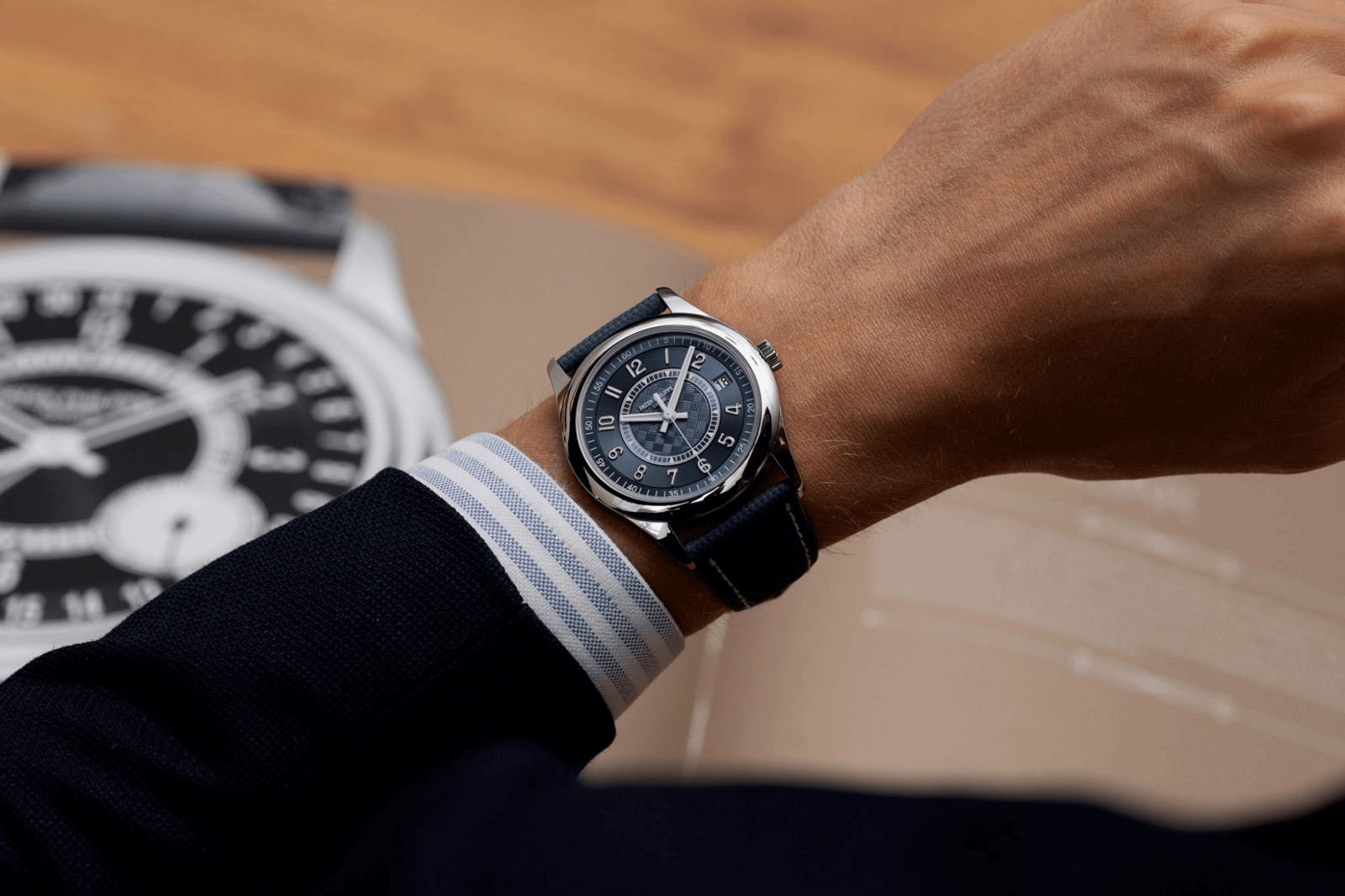 đồng hồ PATEK PHILIPPE CALATRAVA 6007A - PHIÊN BẢN KỶ NIỆM “MANUFACTURE 2019”
