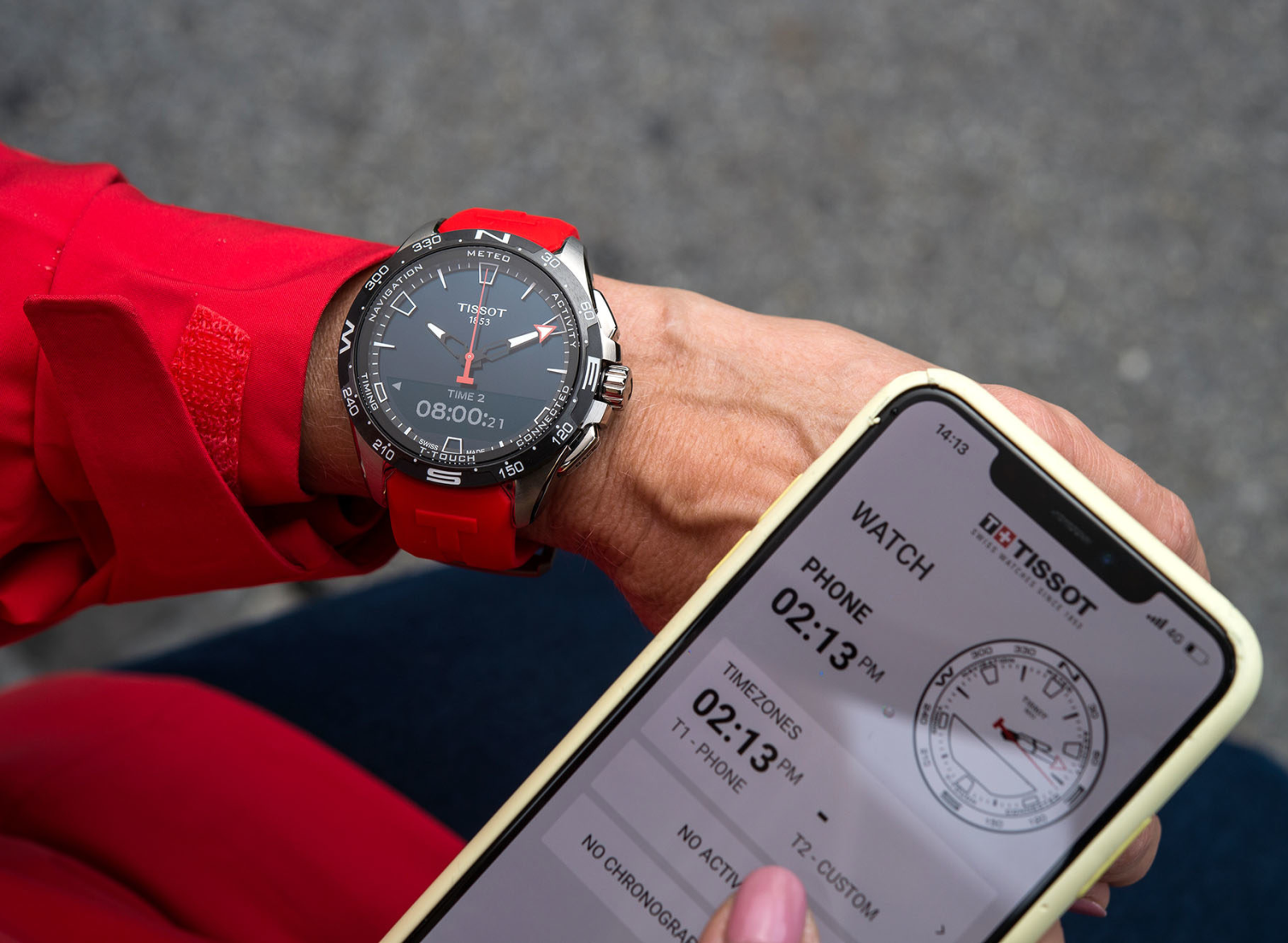 Đồng hồ Tissot T-Touch Connect Solar, sự kết hợp giữa màn hình analog và màn hình smartwatch.