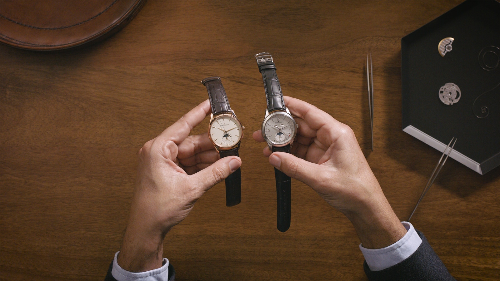 hướng dẫn cách chỉnh lịch moonphase trên đồng hồ đeo tay 