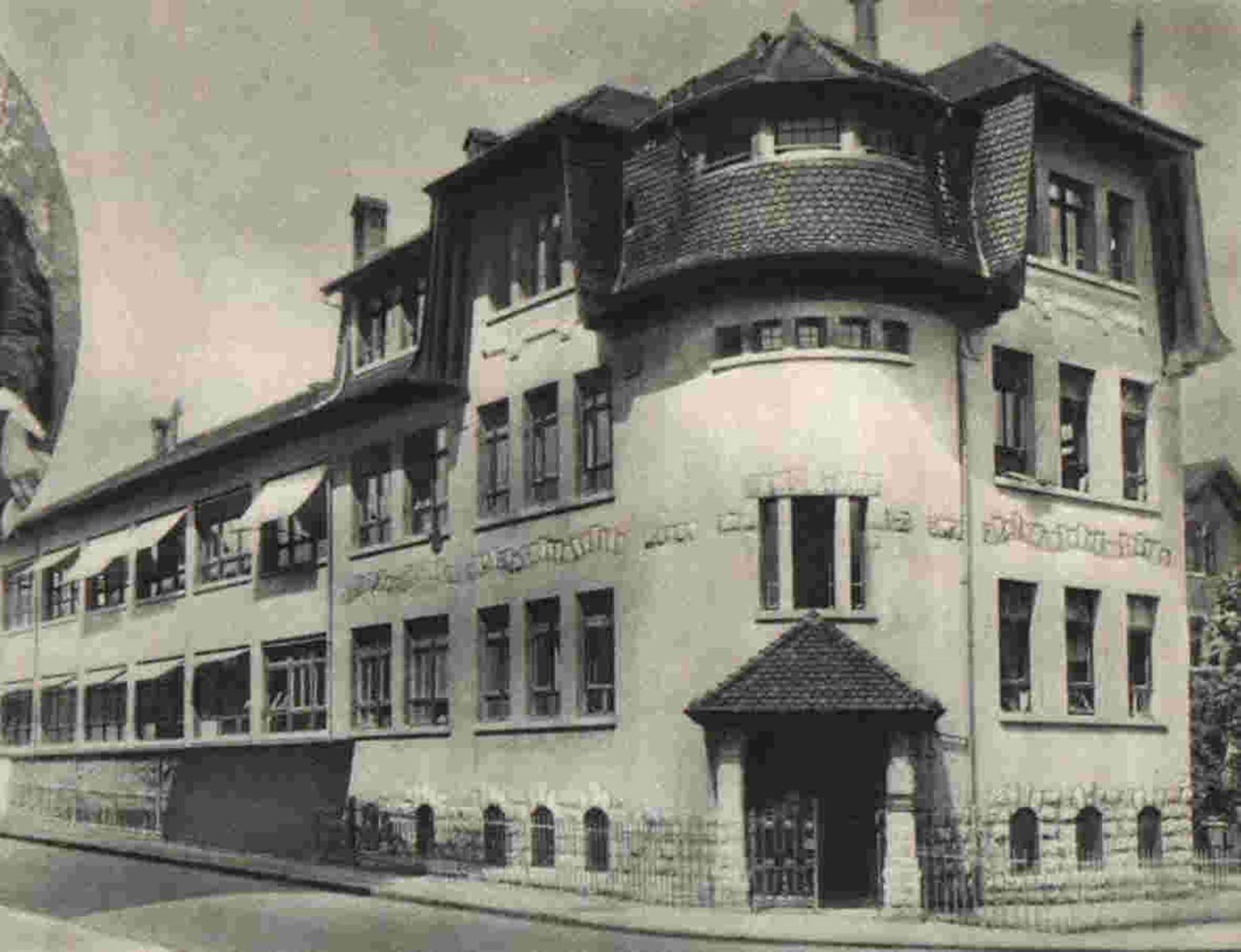 Nhà máy ở Geneva của Spiraux Réunis vào năm 1925.
