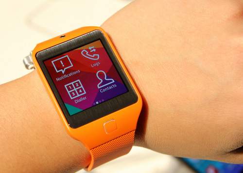 Đồng hồ thông minh  smartwatch - luxshopping.vn